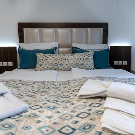 Hotel Myrsini Kirchentellinsfurt Dış mekan fotoğraf