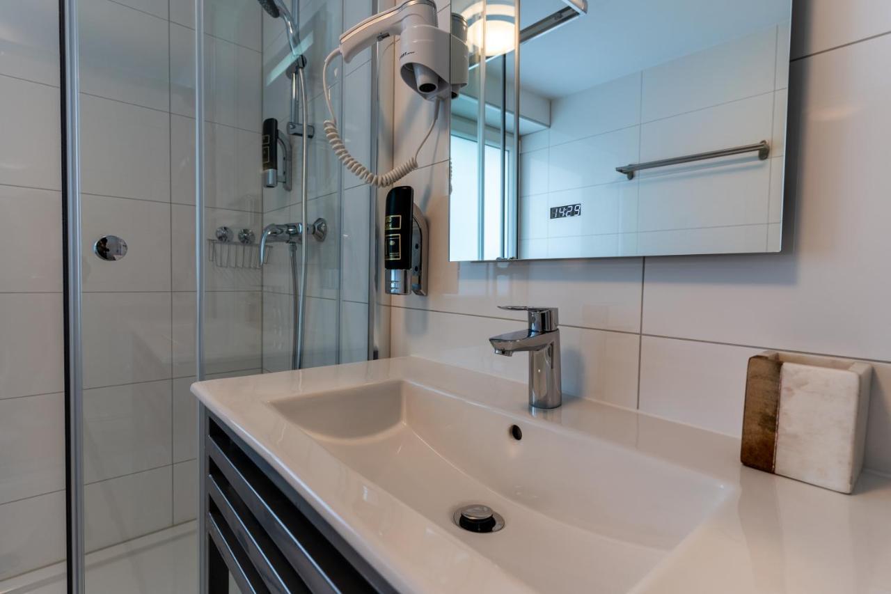 Hotel Myrsini Kirchentellinsfurt Dış mekan fotoğraf