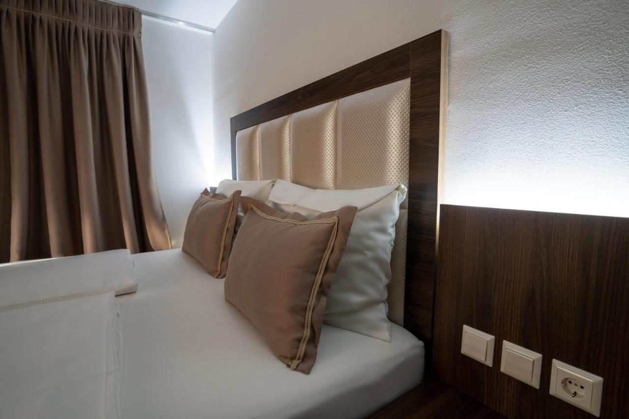 Hotel Myrsini Kirchentellinsfurt Dış mekan fotoğraf