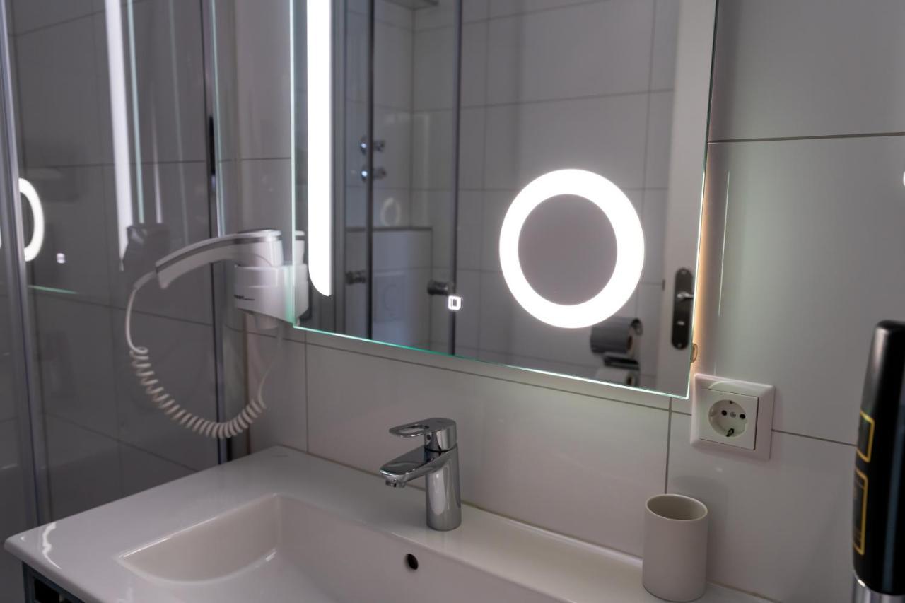 Hotel Myrsini Kirchentellinsfurt Dış mekan fotoğraf