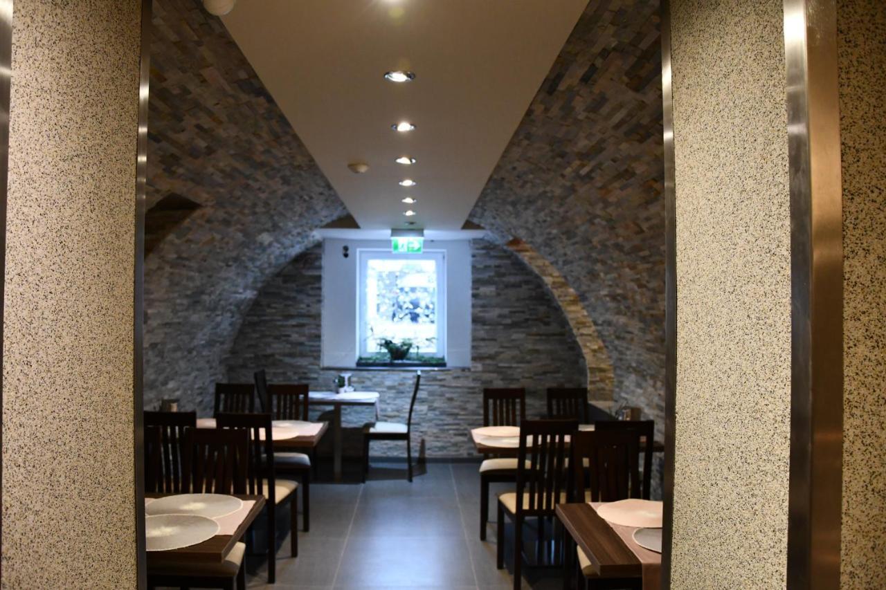 Hotel Myrsini Kirchentellinsfurt Dış mekan fotoğraf