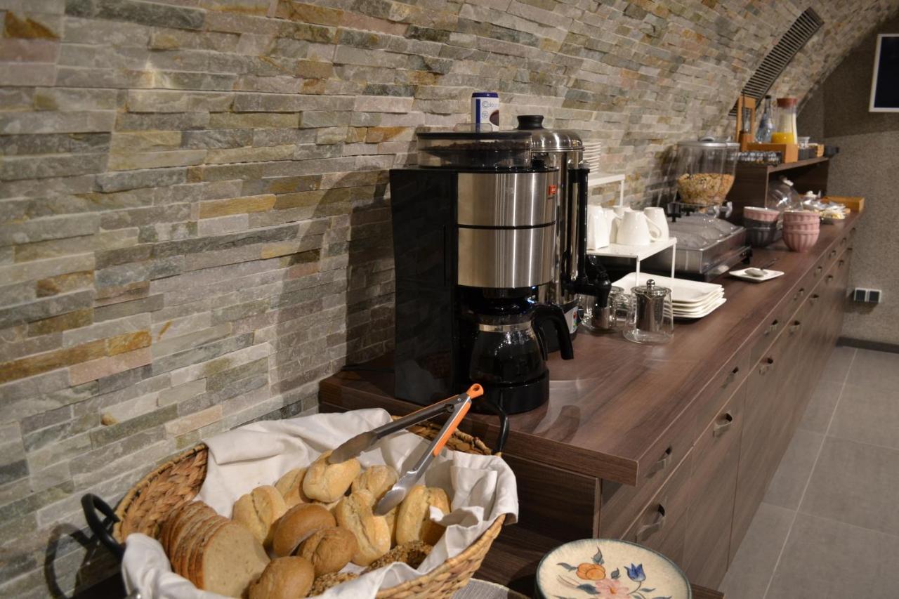 Hotel Myrsini Kirchentellinsfurt Dış mekan fotoğraf