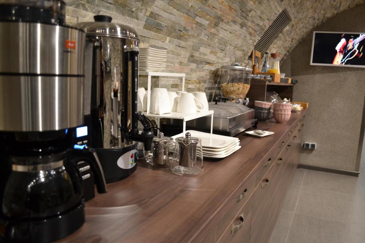 Hotel Myrsini Kirchentellinsfurt Dış mekan fotoğraf